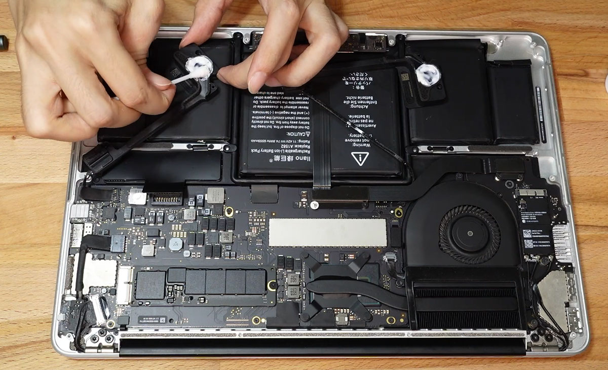 Macbook Speaker Fix 07